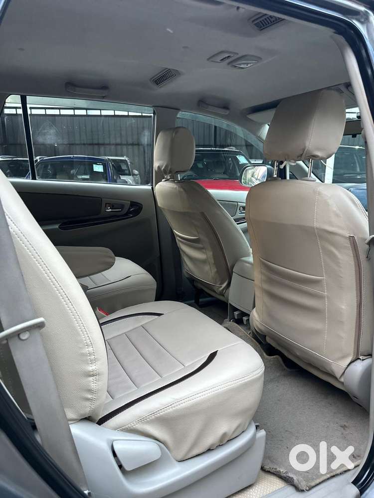 Toyota Innova 2.5 V 7 Str, 2013, Diesel