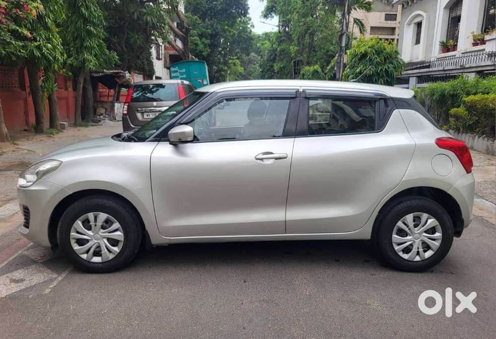 Maruti Suzuki Swift Vxi + Manual, 2022, Petrol