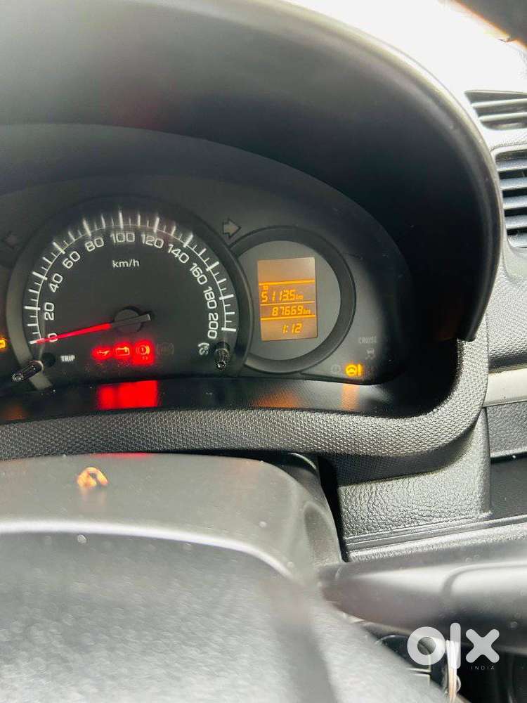 Maruti Suzuki Swift Lxi, 2016, Petrol