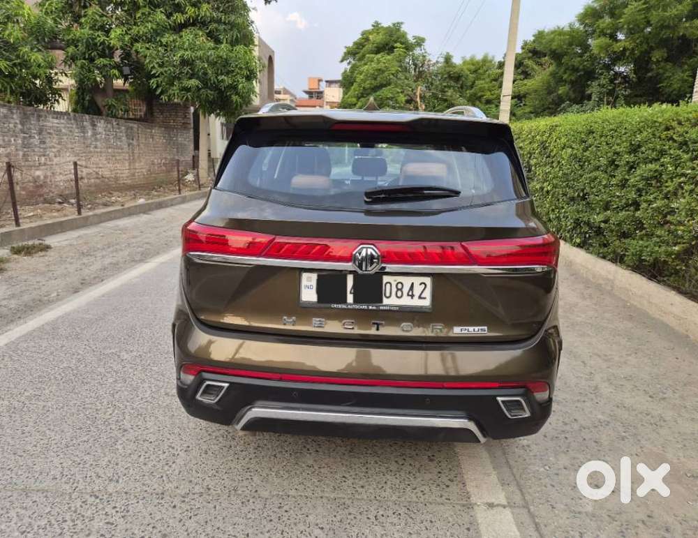 Mg Hector Plus Sharp Pro 1.5 Turbo Petrol Cvt 6 Str, 2024, Petrol