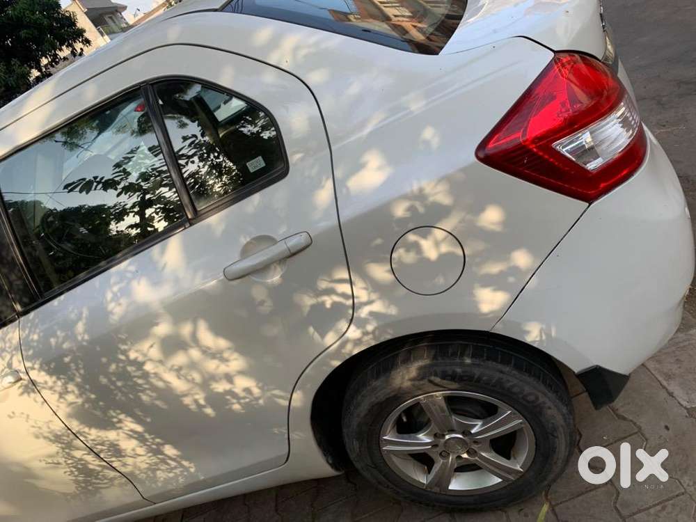 2013 Maruti Suzuki Dzirediesel Car