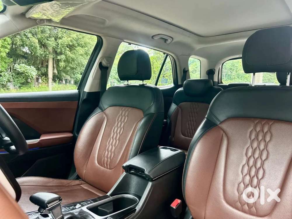 Hyundai Alcazar 2.0 Signature (o) Petrol At 6 Str, 2022, Petrol