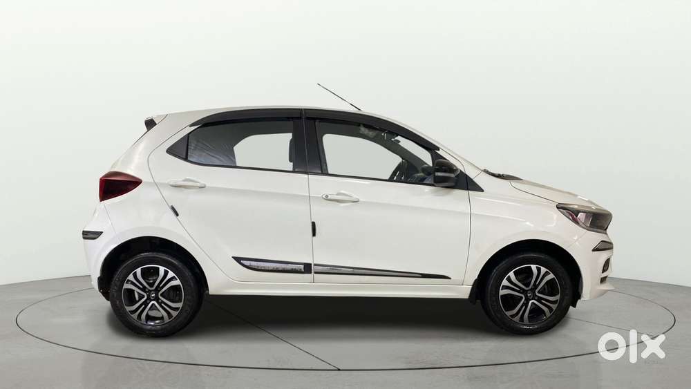 Tata Tiago 1.2 Revotron Xt Cng, 2023, Cng & Hybrids