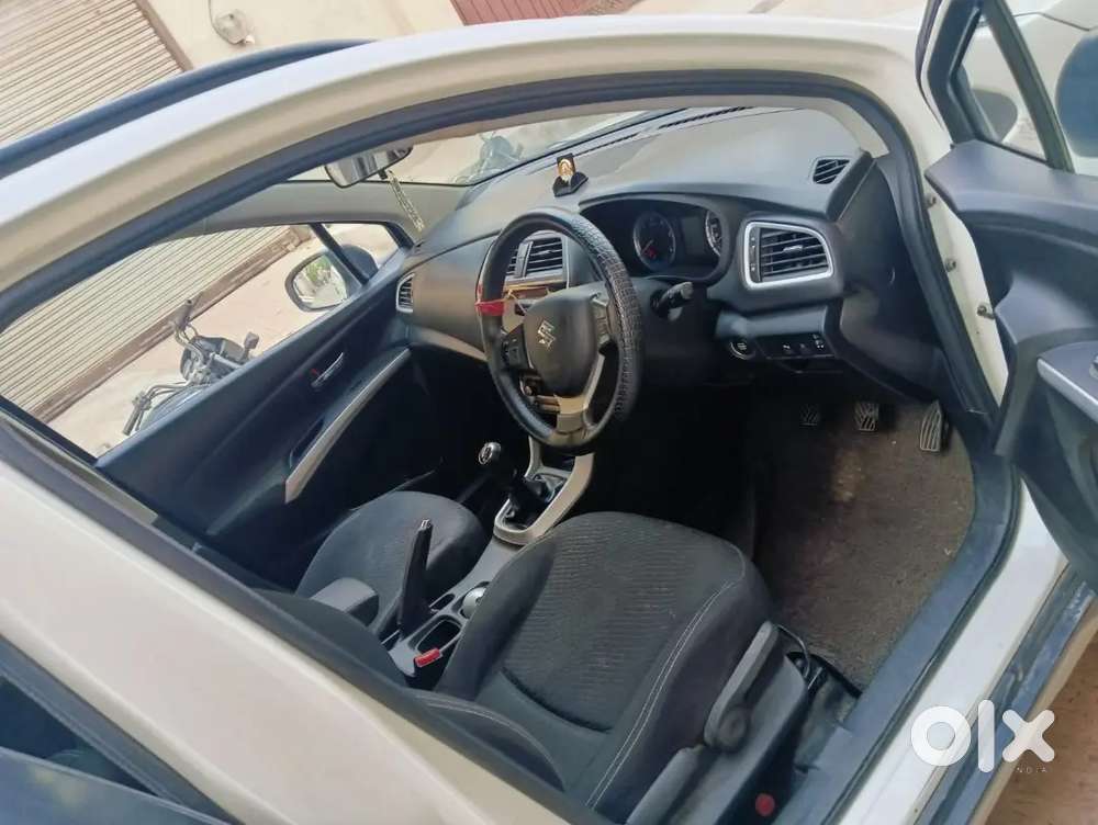 Maruti Suzuki S-cross 2015 Diesel 90000 Km  Car For Sale Vijaynagar