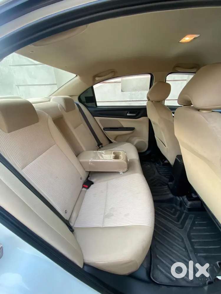Honda Amaze 2025 Petrol+cng