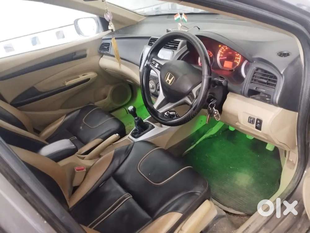 Dl 2011 Honda City 1.5 I-vtech Cng Good Condition