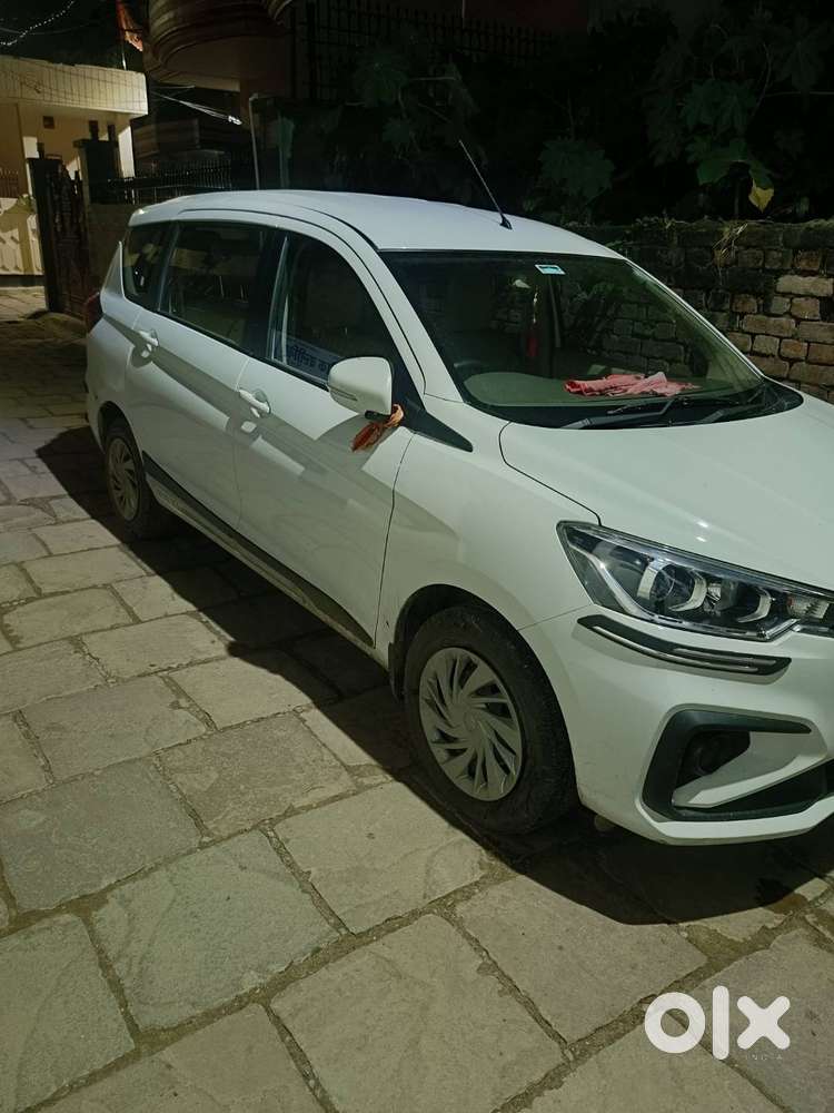 Maruti Ertiga 1.5 Vxi 2025