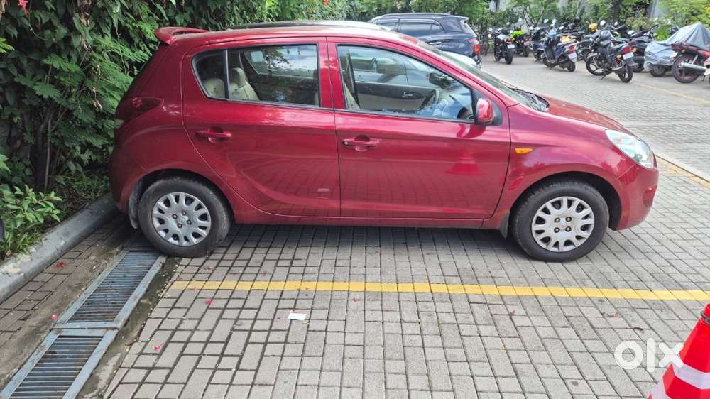 Hyundai I20 Car, 2010 Model, Magna, Tax Paid Up To 2030