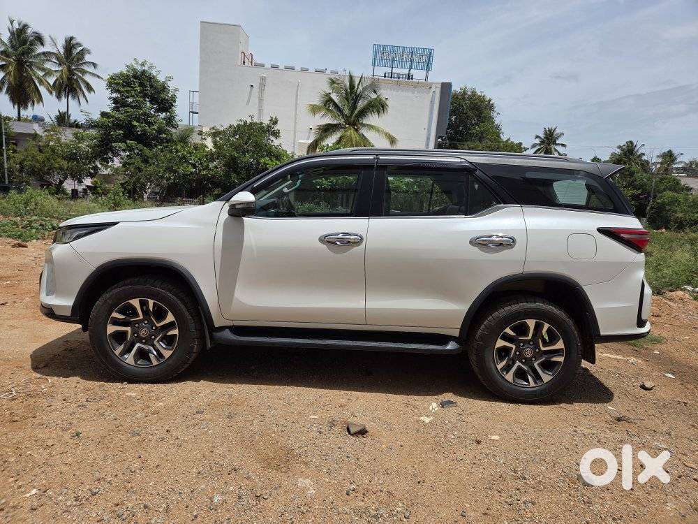Toyota Fortuner Legender 4X2 AT 2.8, 2023, Diesel