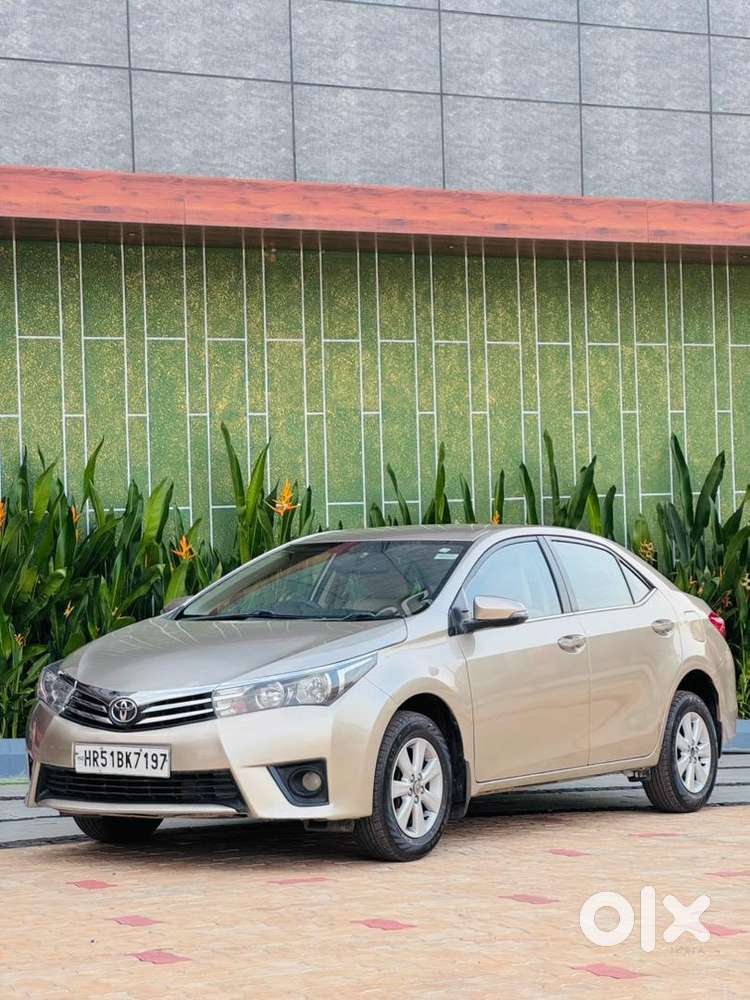 Toyota Corolla Altis 2016