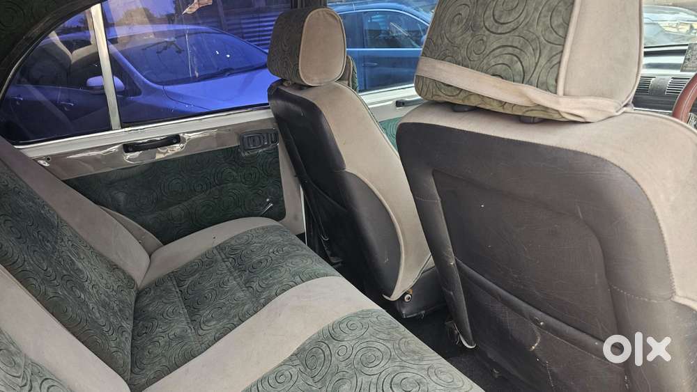 Ambassador Classic 1800 Isz Mpfi Ps, 2000, Diesel