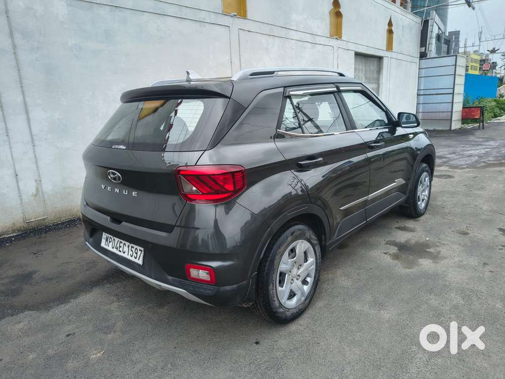 Hyundai Venue S 1.2 Petrol, 2021, Cng & Hybrids
