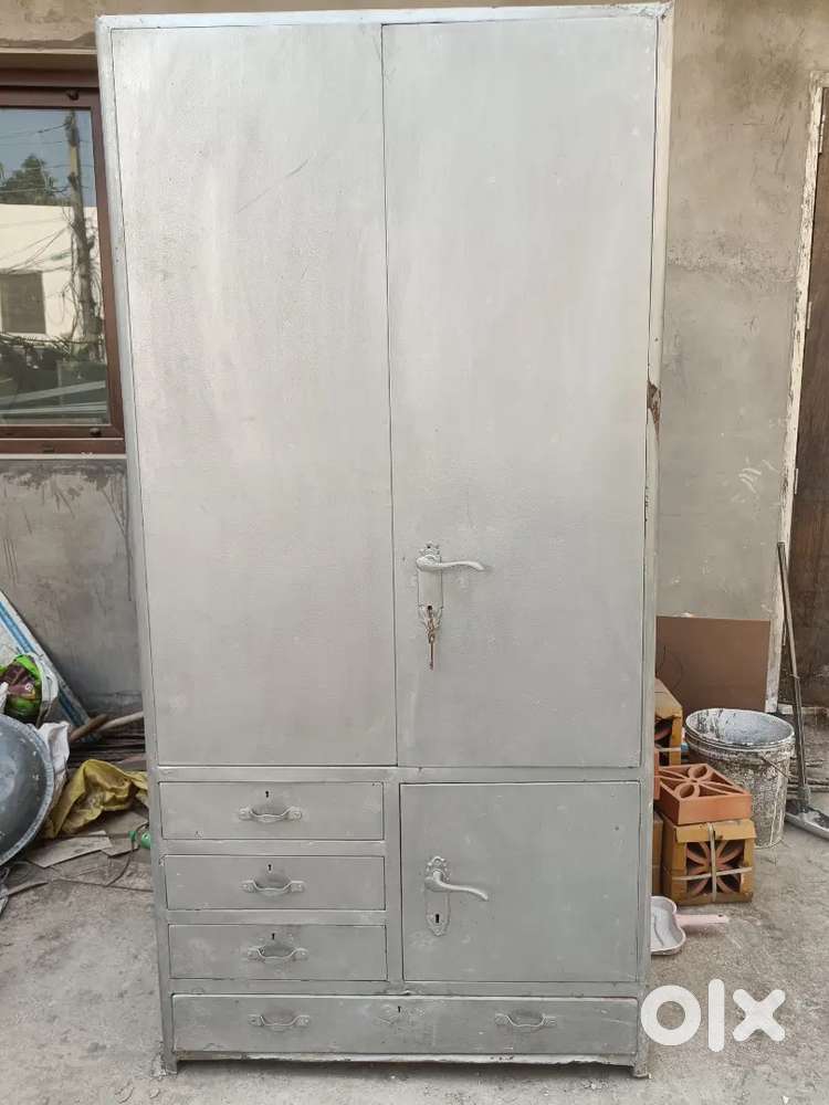 Godrej Almirah Buy Sell Used Furniture in India OLX