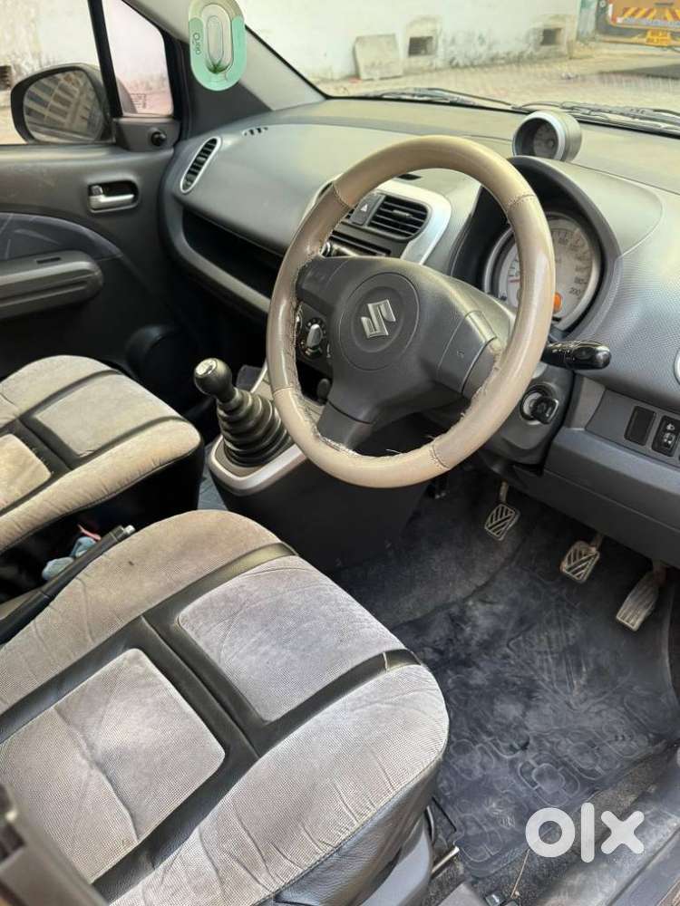 Maruti Suzuki Ritz Vxi, 2011, Petrol