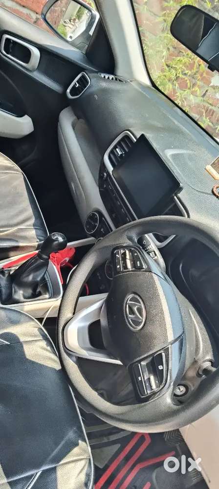 Hyundai New Venue 2022 Petrol 66000 Km Driven