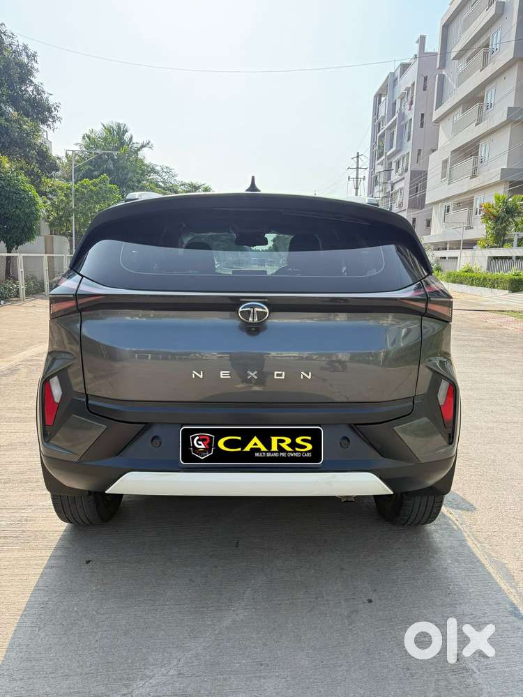Tata Nexon Creative Plus 1.2 Revotron Petrol 6 Mt, 2024, Petrol