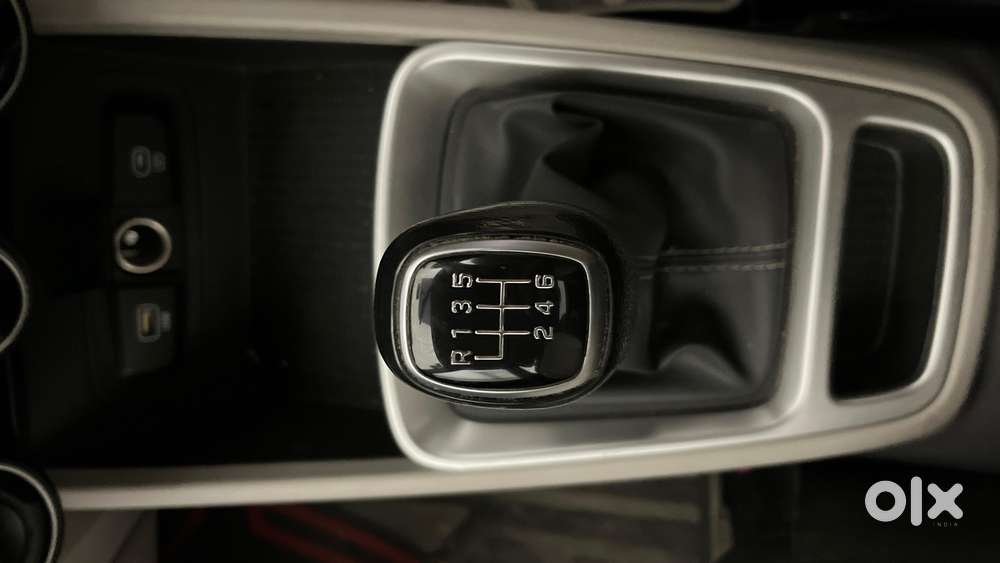 Hyundai Venue 1.0 S (o) Turbo Imt, 2022, Petrol