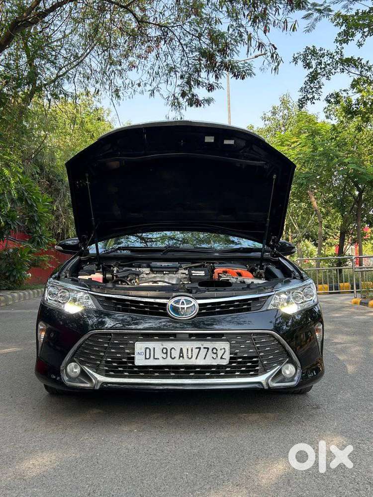 Toyota Camry Hybrid 2.5, 2016