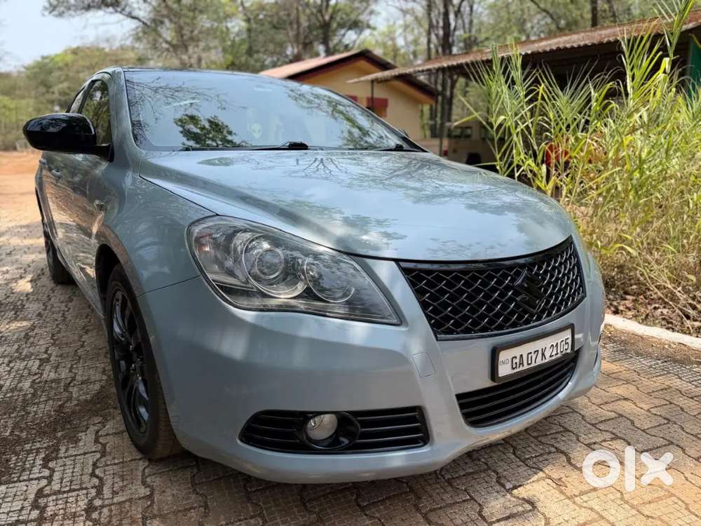 Maruti Suzuki Kizashi 2011 Petrol Well Maintained