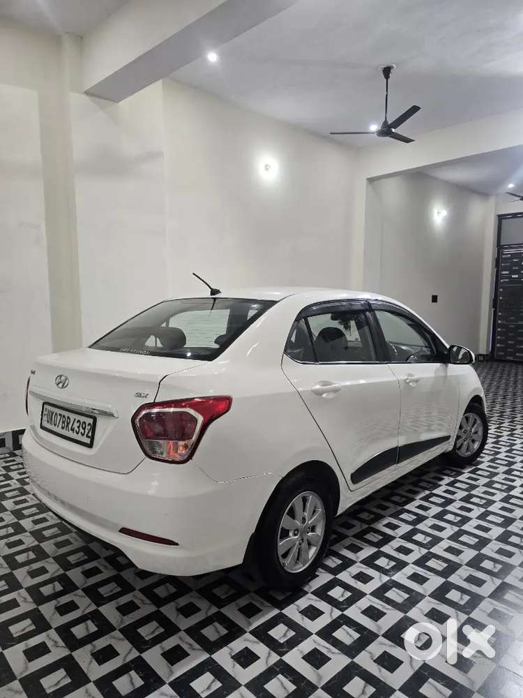 Hyundai Xcent Diesel 2016 Variant