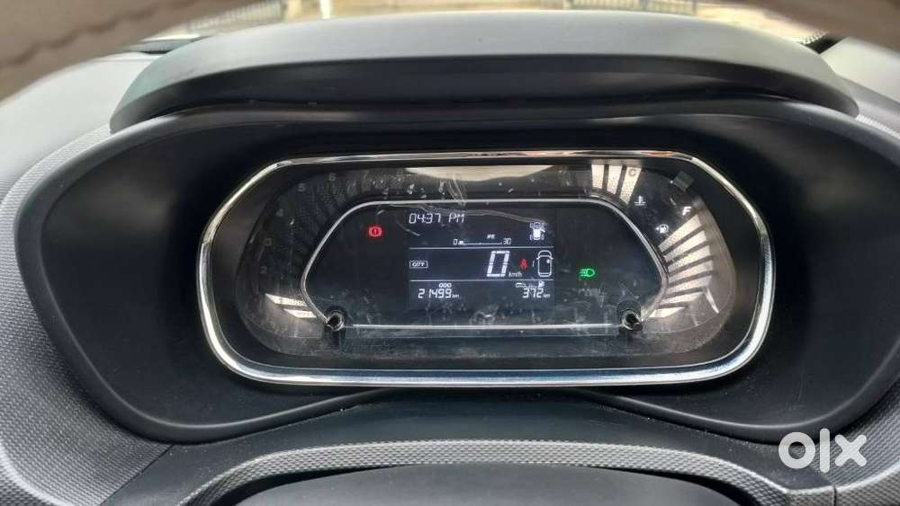 Tata Nexon, 2025, Petrol