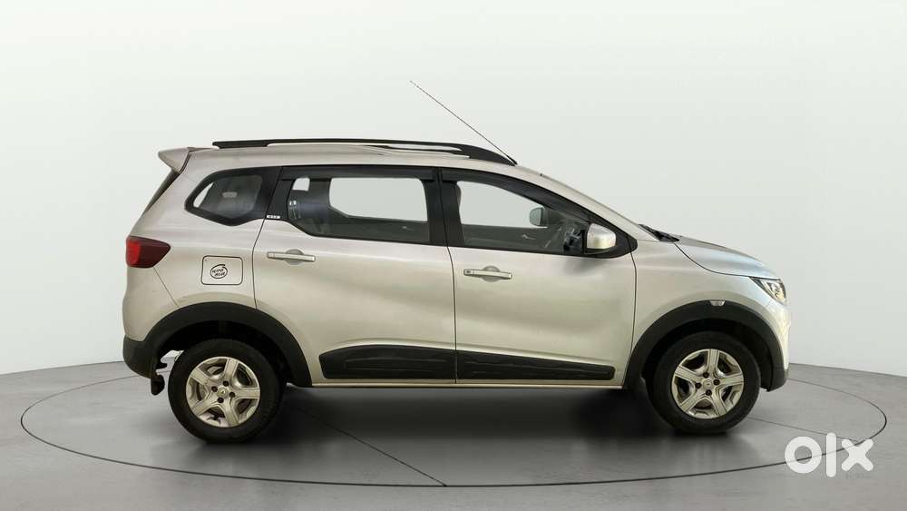 Renault Triber Rxz, 2019, Petrol