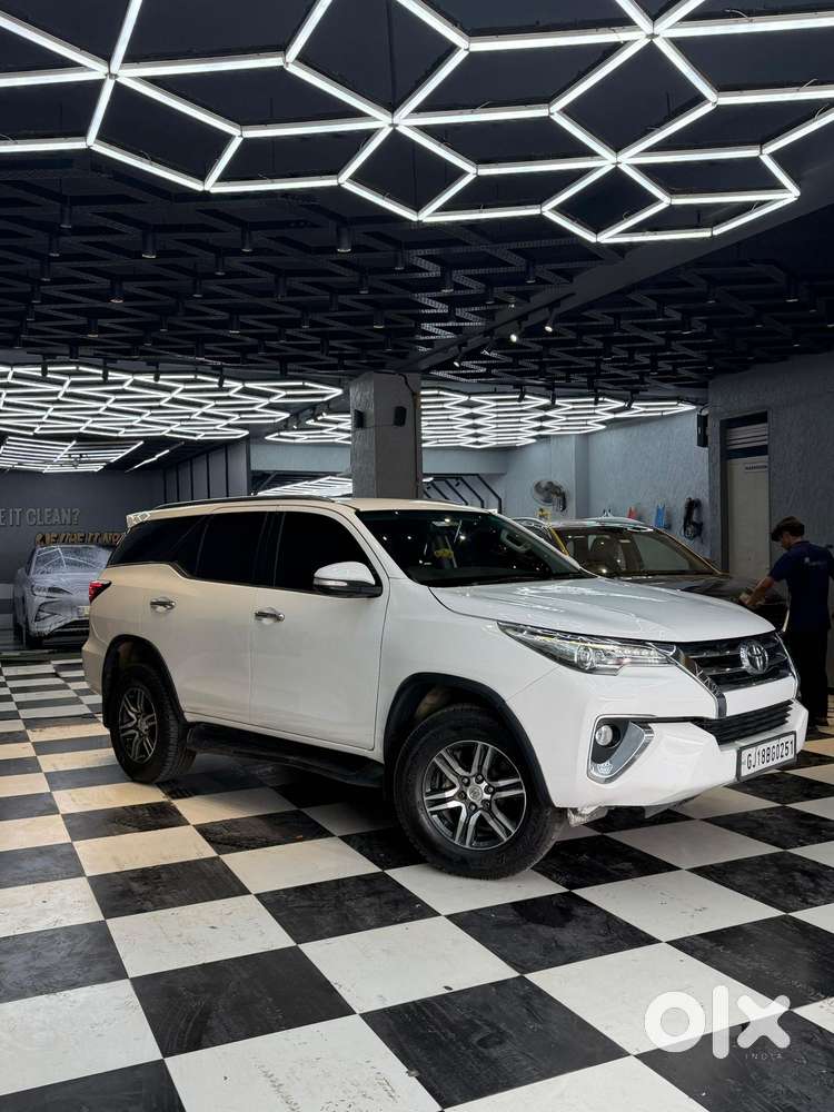 Toyota Fortuner 3.0 4x2 Automatic, 2017, Diesel