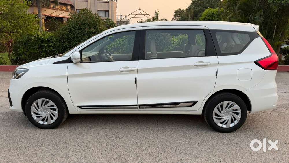 Maruti Suzuki Ertiga Vxi (o) Cng, 2023, Petrol