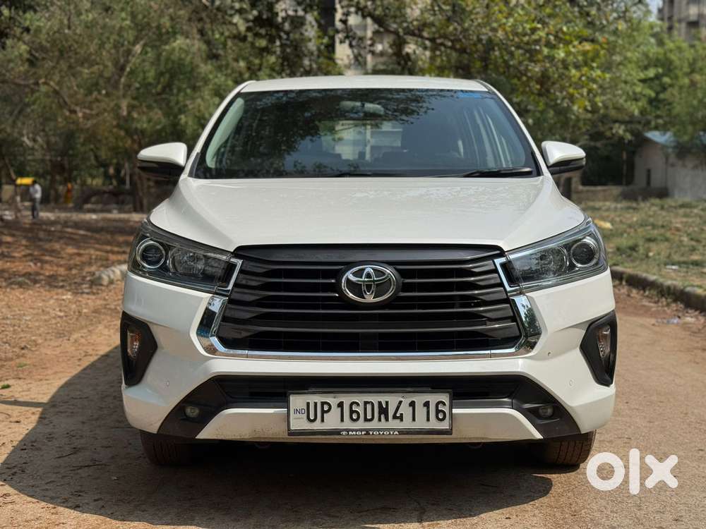 Toyota Innova Crysta 2.7 V, 2022, Petrol