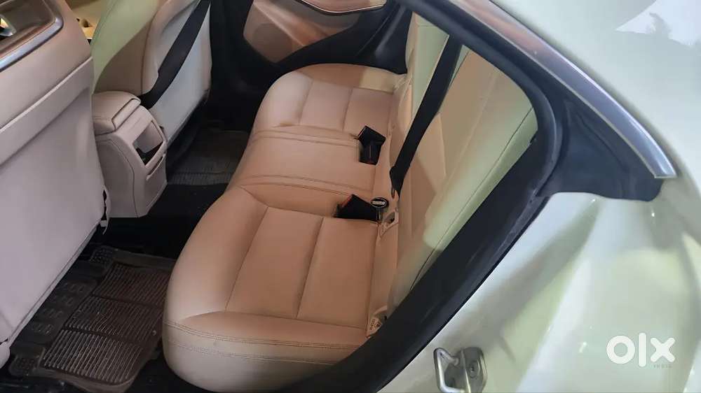 Mercedes-benz Cla 200 2015