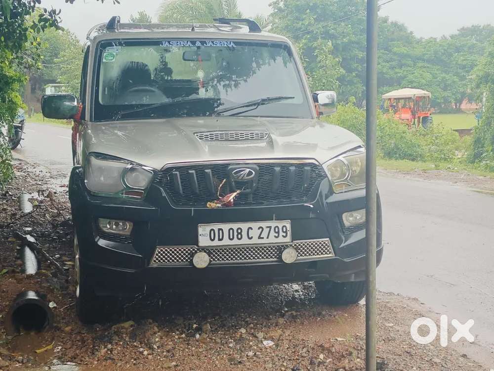 Mahindra Scorpio Diesel 2015 Automatic