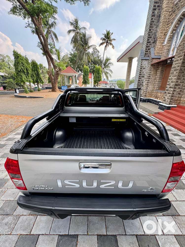 Isuzu D-max V-cross