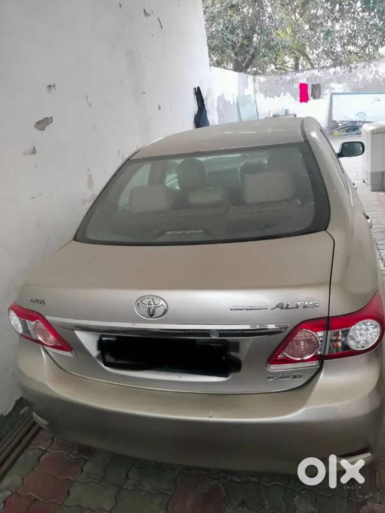 Toyota Corolla Altis 2013