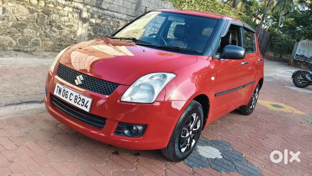 Maruti Suzuki Swift Vxi + Manual, 2011, Petrol