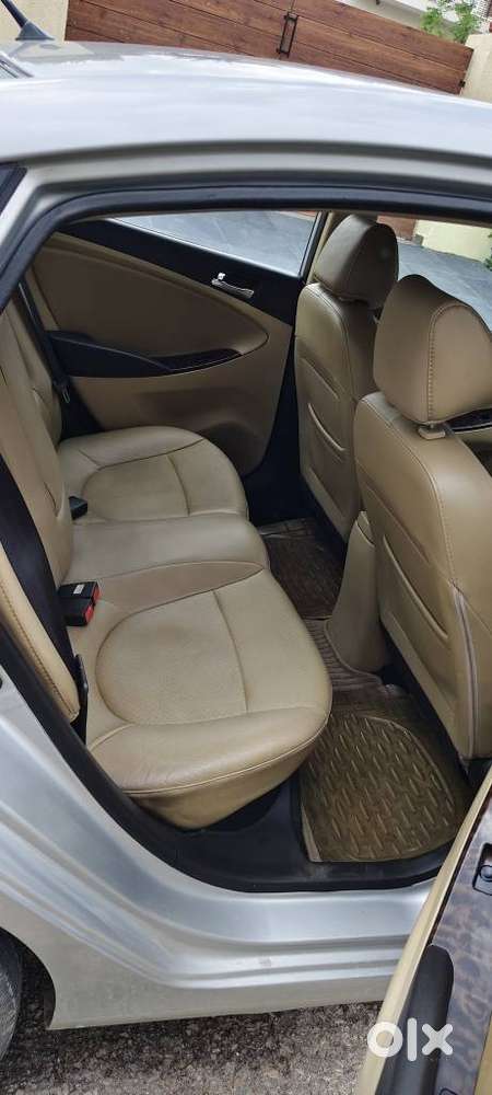 Hyundai Verna 1.6 Sx (o) Vtvt, 2011, Petrol