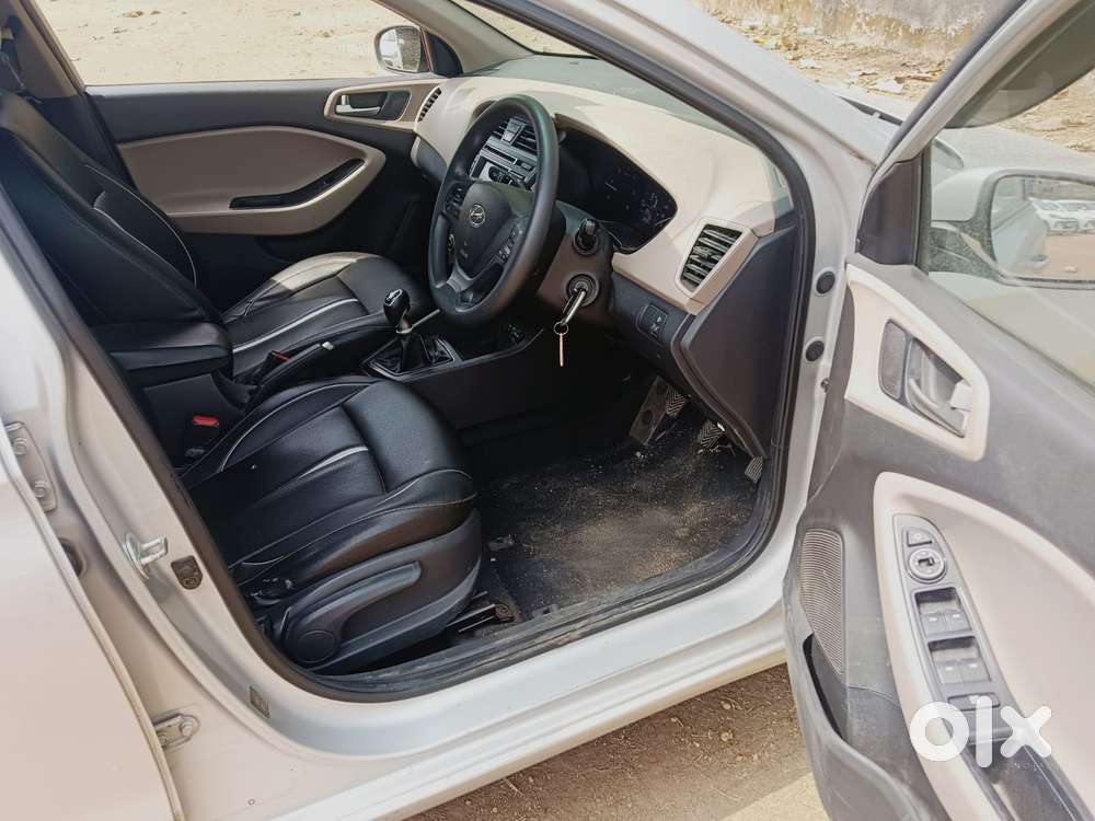 Hyundai I20 Sportz 1.4 Crdi 6 Speed Bs-iv, 2015, Diesel