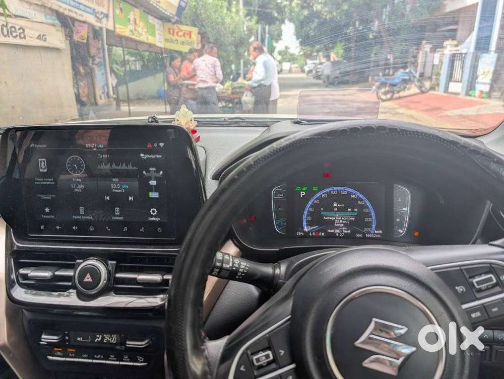 Maruti Suzuki Grand Vitara 1.5 Zeta Smart Hybrid At, 2025, Petrol