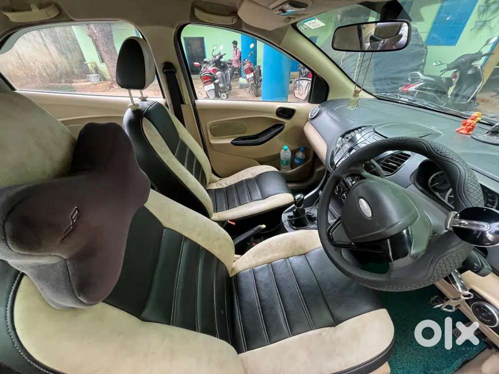 Ford Aspire Blu 2017