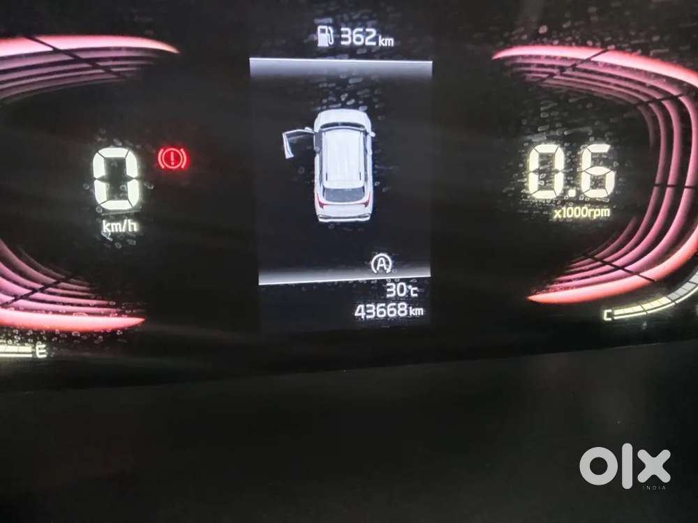 Kia Carens 2024 Petrol 42600 Km Driven Immediate Sale