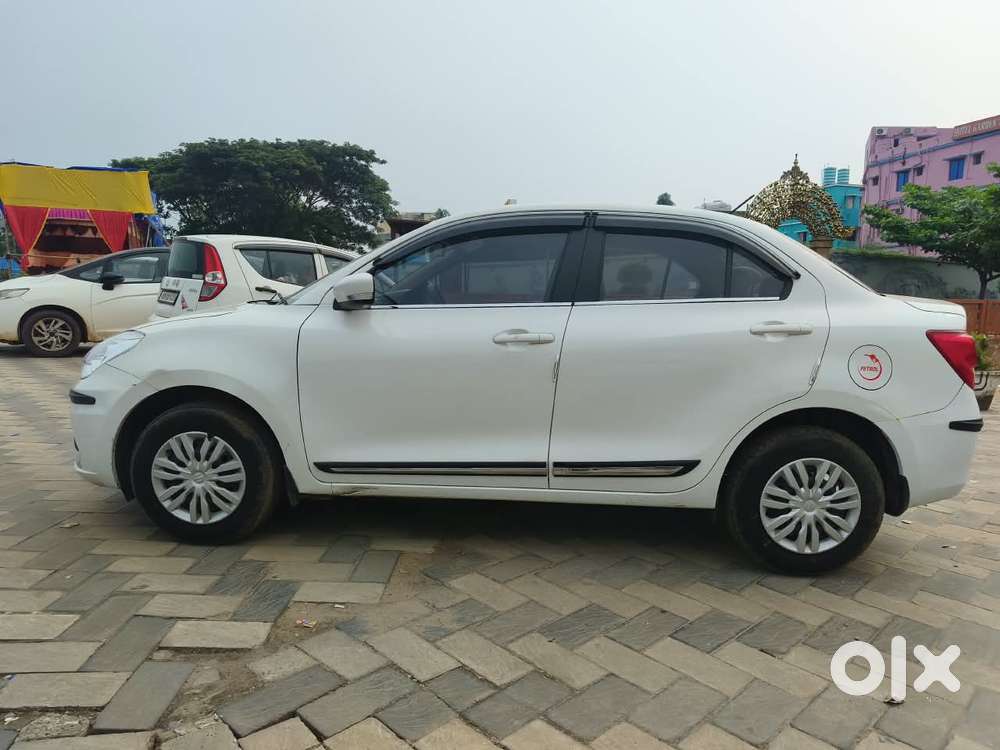 Maruti Suzuki Dzire 1.2 Vxi, 2021, Petrol