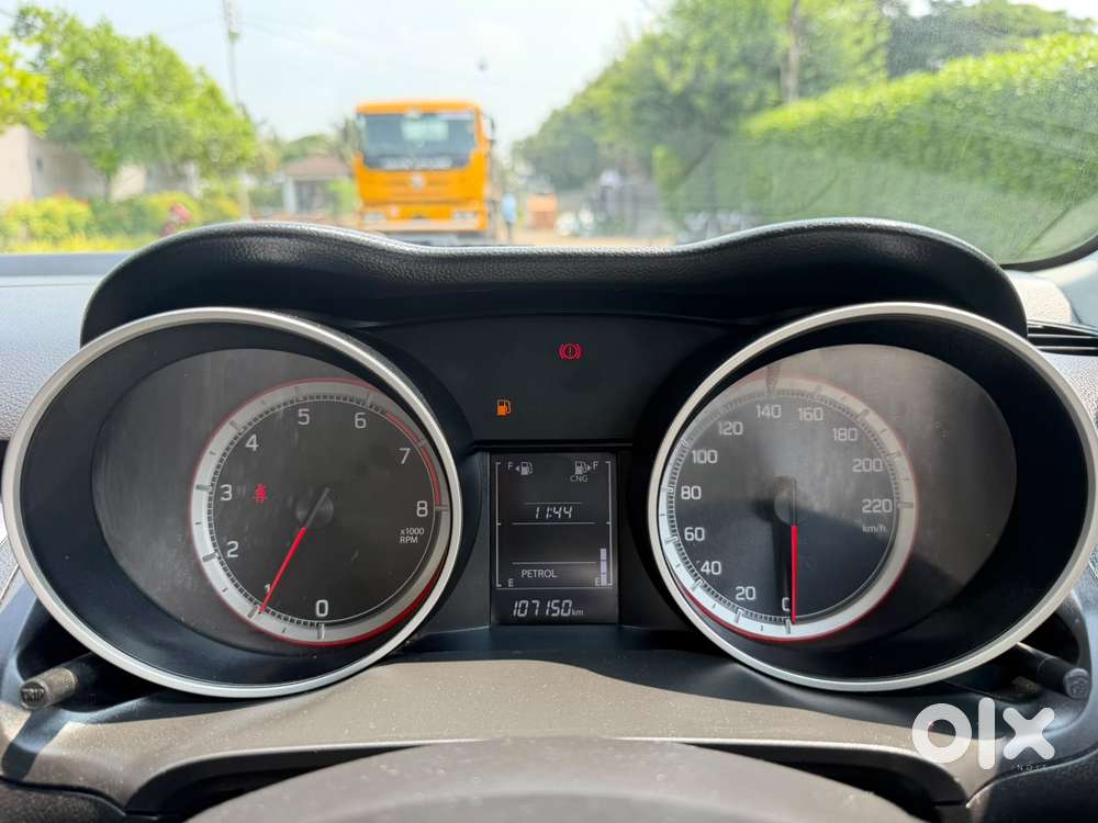 Maruti Suzuki Swift Vxi Cng, 2023, Cng & Hybrids