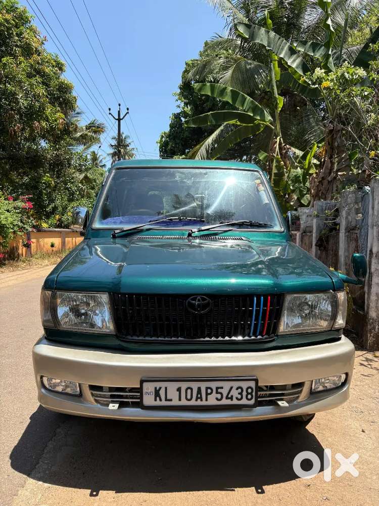 Toyota Qualis 2005 Diesel Well Maintained