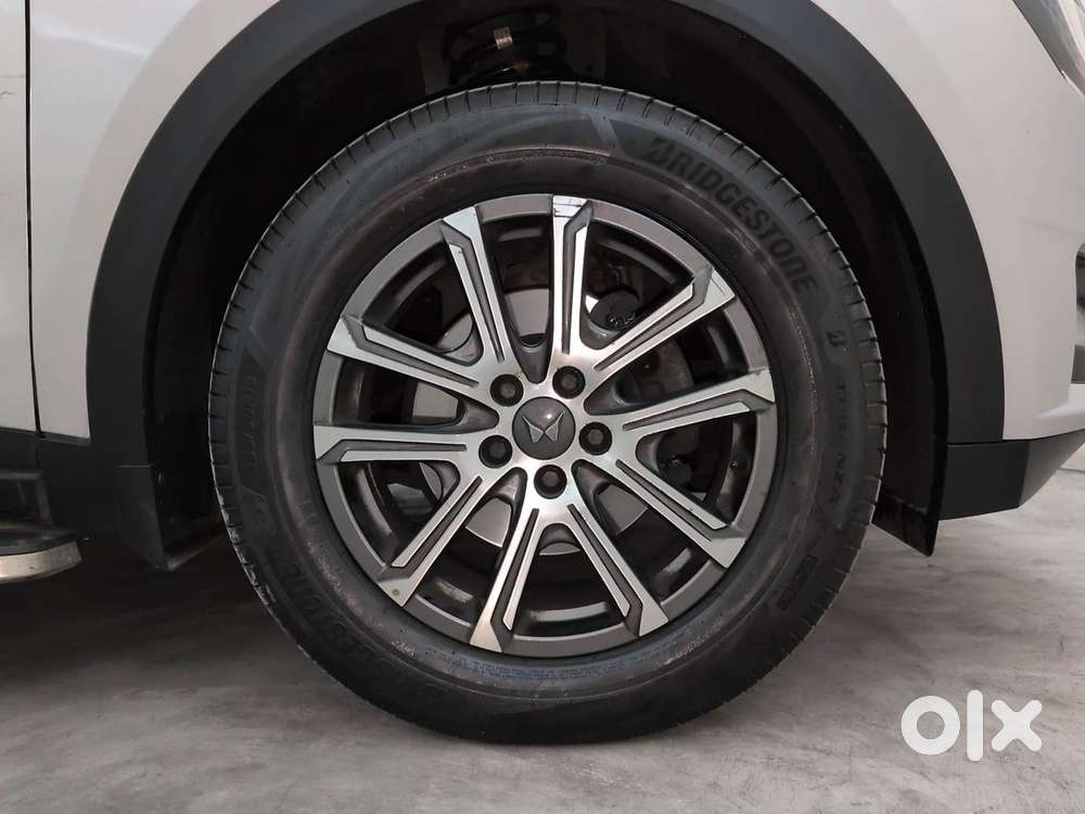 Mahindra Xuv700 2.0 Ax 7 Petrol At Luxury Pack Str, 2021, Petrol