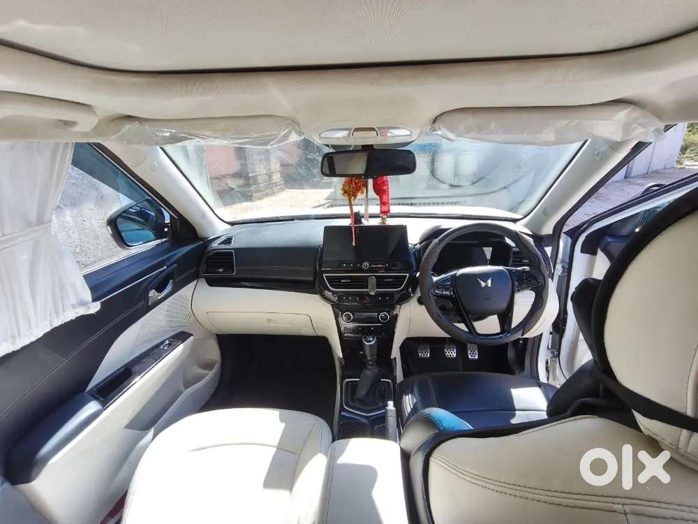 Mahindra Xuv 3xo 2024 Petrol 28000 Km Driven