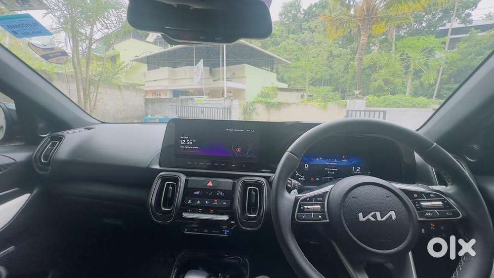 2024 Kia Sonet Gt-line Petrol  18.5k Km  Free Kia Service