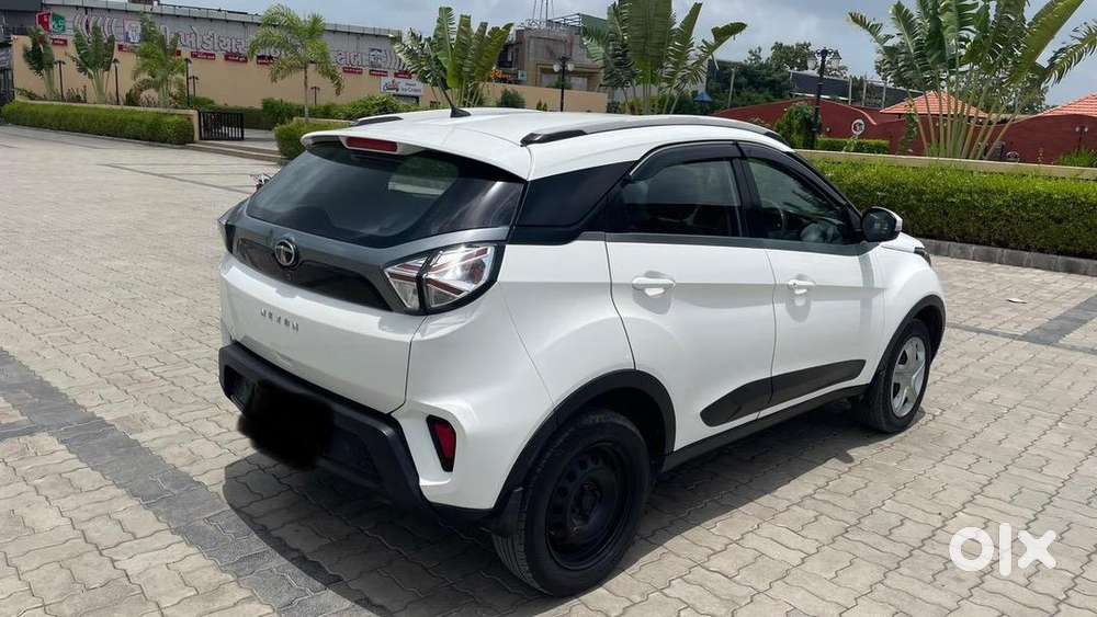 Tata Nexon Petrol Well Maintained