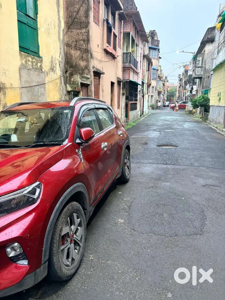 Kia Sonet 2021 Petrol Imt. Top Model. Gt Line.life Time Tax.