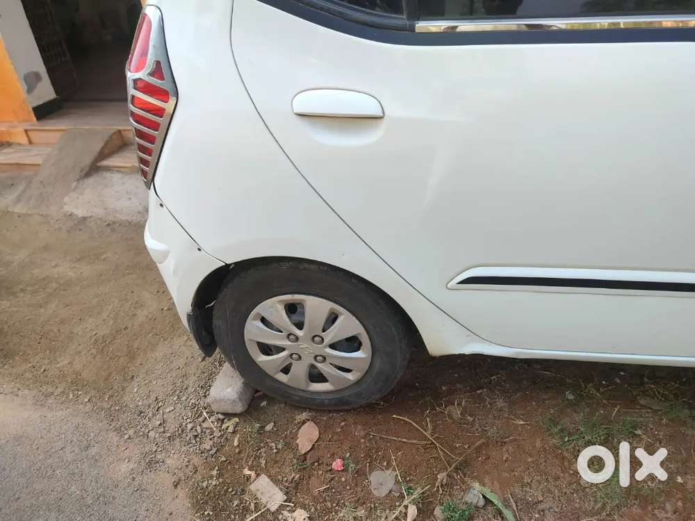 Hyundai I10 2011 Petrol 82000 Km Driven
