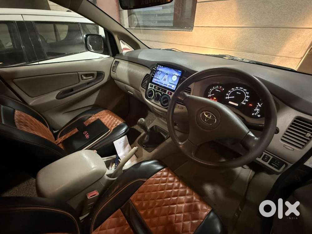 Toyota Innova 2010 Diesel Well Maintained