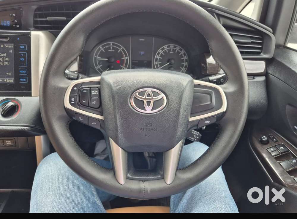 Toyota Innova Crysta 2.7 Gx At, 2019, Diesel